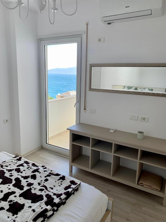 Loli Apartment Luxury White Residence ساراندا المظهر الخارجي الصورة