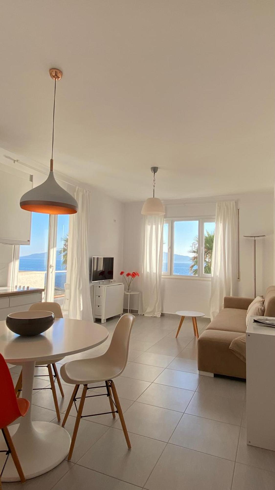 Loli Apartment Luxury White Residence ساراندا المظهر الخارجي الصورة