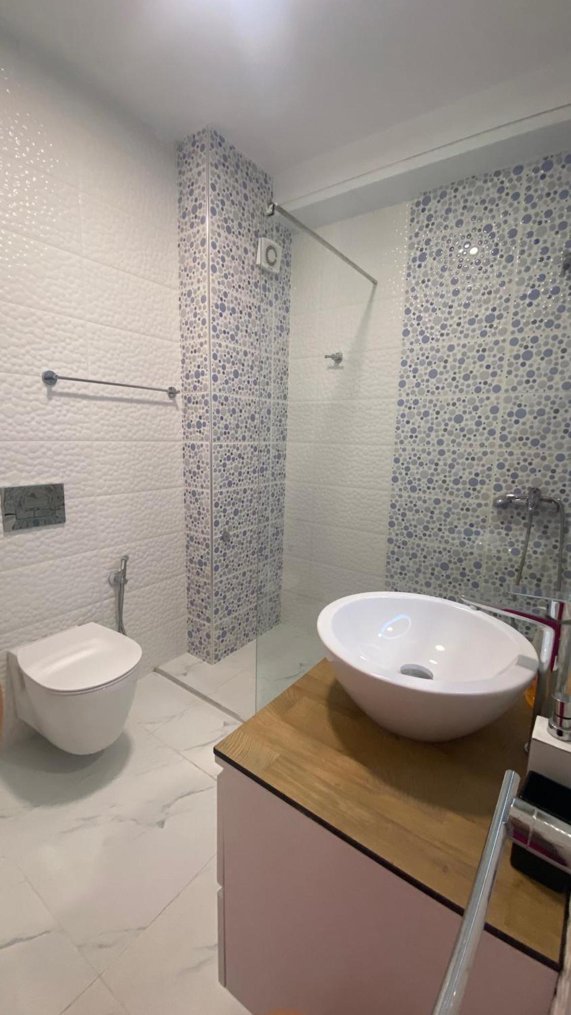 Loli Apartment Luxury White Residence ساراندا المظهر الخارجي الصورة