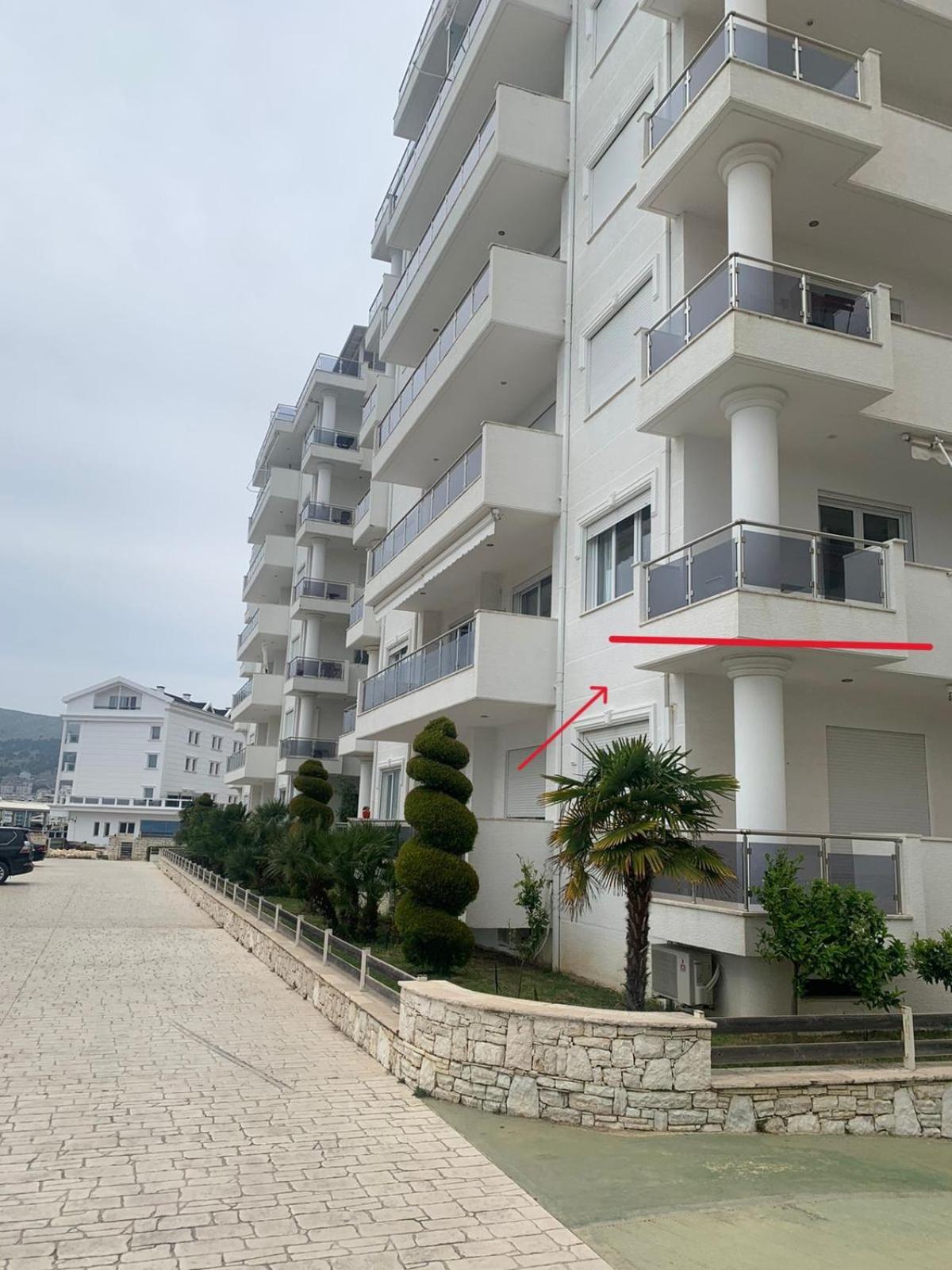 Loli Apartment Luxury White Residence ساراندا المظهر الخارجي الصورة