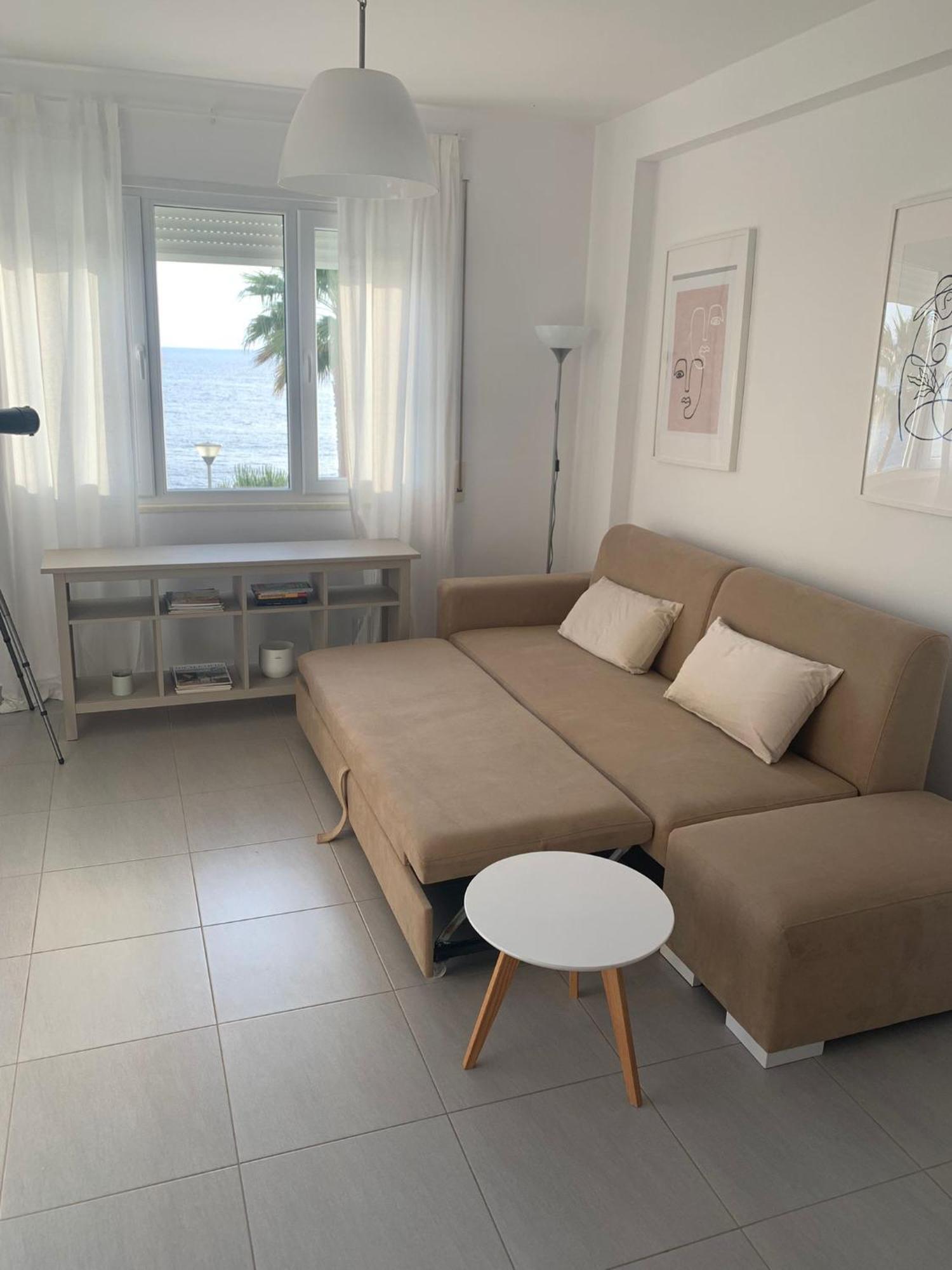 Loli Apartment Luxury White Residence ساراندا المظهر الخارجي الصورة